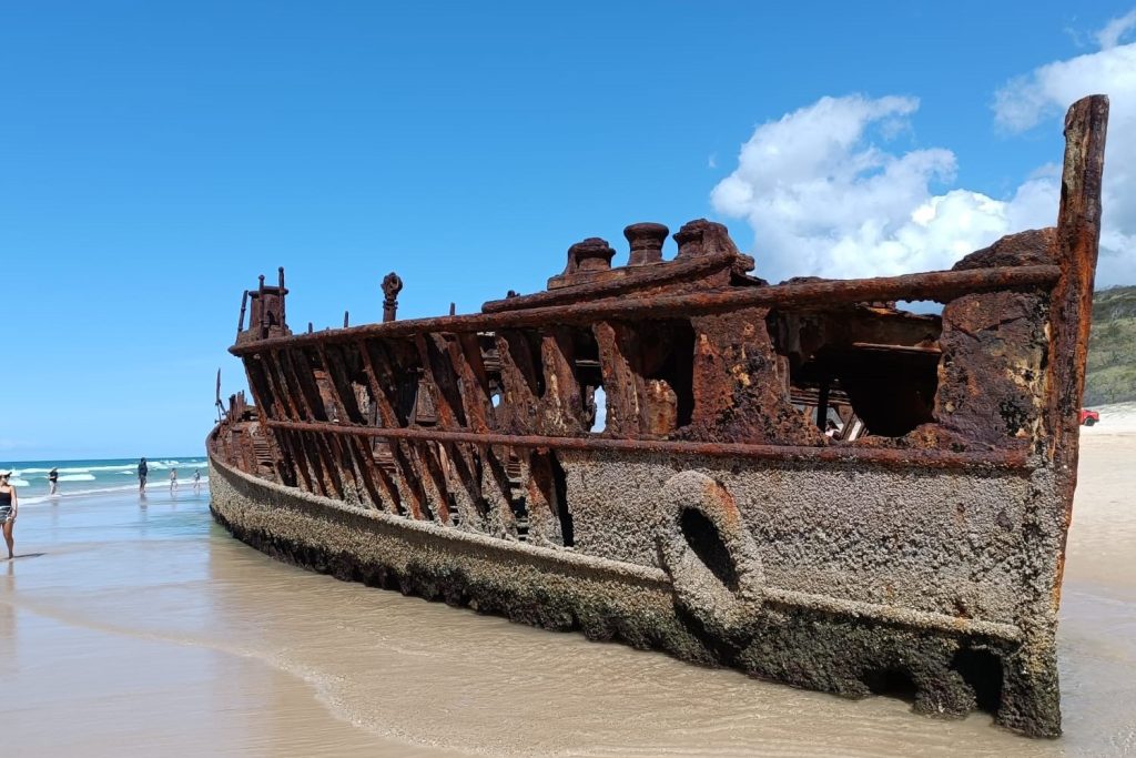barco naufragado